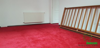 apartament-cu-4-camere-de-inchiriat-zona-calea-poplacii-11