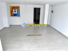 spatiu-de-inchiriat-in-cetate-50-mp-cu-vad-foarte-bun