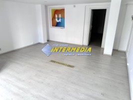 spatiu-de-inchiriat-in-cetate-50-mp-cu-vad-foarte-bun-1