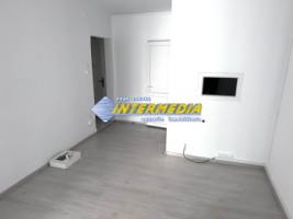 spatiu-de-inchiriat-in-cetate-50-mp-cu-vad-foarte-bun-8