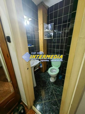 de-vanzare-apartament-3-camere-decomandat-etaj-1-cetate-zona-mercur-5