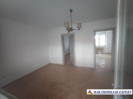apartament-3-camere-cf-1-et-3-in-centru-campulung-arges-4