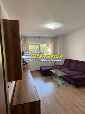 apartament-2-camere-decomandat-de-vanzare-in-zona-cetate-2
