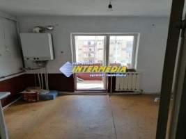 inchiriere-apartament-2-camere-decomandat-cetate