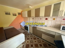 garsoniera-de-inchiriat-cetate-etaj-1-mobilata-complet