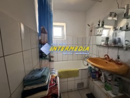 inchiriere-apartament-2-camere-52-mp-alba-iulia-cetate-closca-mobilat-complet-12