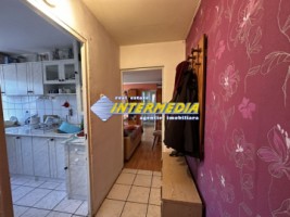 inchiriere-apartament-2-camere-52-mp-alba-iulia-cetate-closca-mobilat-complet-9