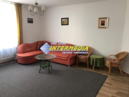 inchiriere-apartament-la-vila-2-camere-spatios-centru-pretabil-birou-cabinete-5