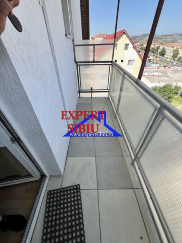inchiriez-apartament-1-camera-spatios-zona-terezian-8
