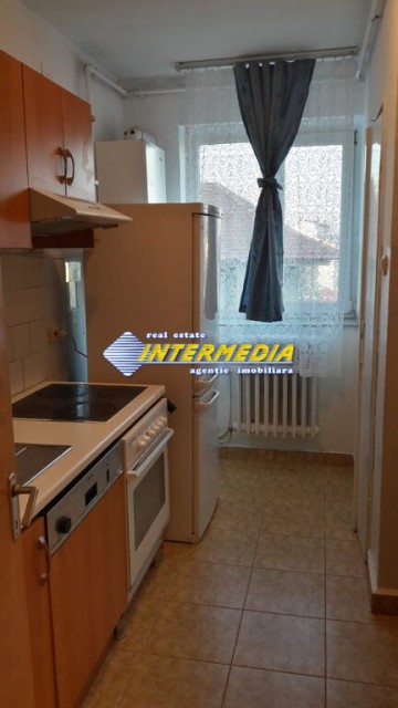 apartament-3-camere-de-inchiriat-in-alba-iuia-cetate-3