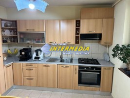 apartament-cu-3-camere-bloc-nou-scara-interioara-curte-parcari-si-garaj-13