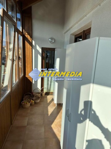 apartament-cu-3-camere-bloc-nou-scara-interioara-curte-parcari-si-garaj-16