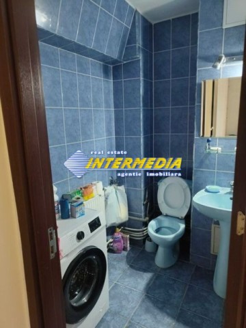 apartament-4-camere-decomandat-etaj-1-cetate-zona-bulevard-2