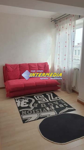 apartament-4-camere-de-inchiriat-alba-iulia-centru-cu-scara-interioara-2
