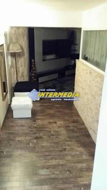 apartament-4-camere-de-inchiriat-alba-iulia-centru-cu-scara-interioara-1
