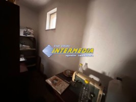 vanzare-casa-cu-920-mp-teren-alba-iulia-zona-hcc-la-asfalt-si-toate-utilitatiile-19