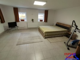 inchiriez-apartament-2-camerea-la-casa-renovat-zona-lazaret