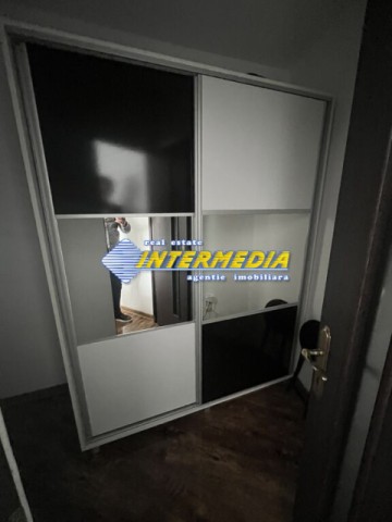 garsoniera-decomandata-de-vanzare-mobilata-si-utilata-cetate-4