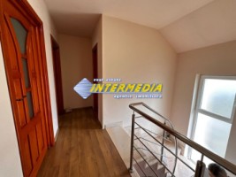 casa-in-centru-finisata-mobilata-utilata-complet-8