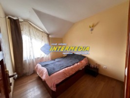 casa-in-centru-finisata-mobilata-utilata-complet-13