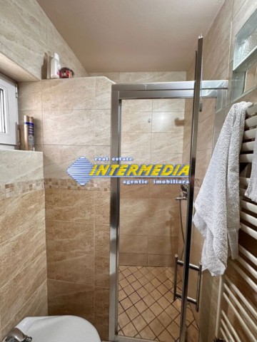 casa-in-centru-finisata-mobilata-utilata-complet-10