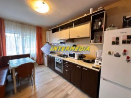 casa-in-centru-finisata-mobilata-utilata-complet-19