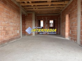 okazie-casa-noua-pe-un-nivel-la-rosu-cu-4-camere-380-mp-teren-si-toate-utilitatile-6