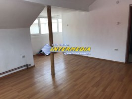 spatiu-comercial-de-vanzare-cetate-8