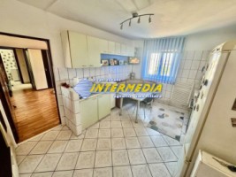 apartament-cu-2-camere-de-vanzare-in-alba-iulia-cetate-zona-piata-mobilat-si-utilat-3