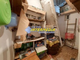 casa-de-vanzare-in-centru-pozitie-buna-10