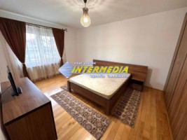 apartamemt-3-camere-decomandat-cetate-stadion-cu-balcon-parcare-mobilat-si-utilat-complet-3