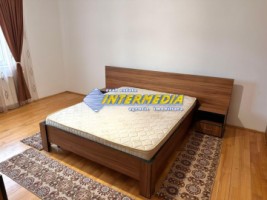 apartamemt-3-camere-decomandat-cetate-stadion-cu-balcon-parcare-mobilat-si-utilat-complet-11