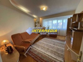 inchiriere-apartament-3-camere-renovat-cetate-bulevard-utilat-mobilat-complet-3