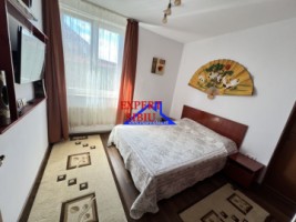 inchiriez-apartament-3-camere-la-casarenovatzona-turnisor-4