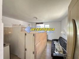 okazie-casa-4-camere-2-bai-2-bucatarii-anexe-garaj-curte-pavata-de-vanzare-in-alba-iulia-zona-centru-10