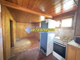 okazie-casa-4-camere-2-bai-2-bucatarii-anexe-garaj-curte-pavata-de-vanzare-in-alba-iulia-zona-centru-16