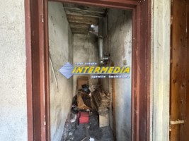 okazie-casa-4-camere-2-bai-2-bucatarii-anexe-garaj-curte-pavata-de-vanzare-in-alba-iulia-zona-centru-22