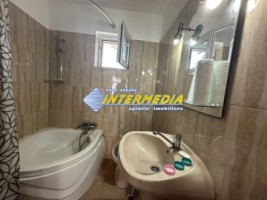 okazie-casa-4-camere-2-bai-2-bucatarii-anexe-garaj-curte-pavata-de-vanzare-in-alba-iulia-zona-centru-29