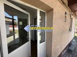 okazie-casa-4-camere-2-bai-2-bucatarii-anexe-garaj-curte-pavata-de-vanzare-in-alba-iulia-zona-centru-32