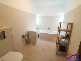 inchiriez-apartament-3-camere-recent-renovat-zona-strand-11