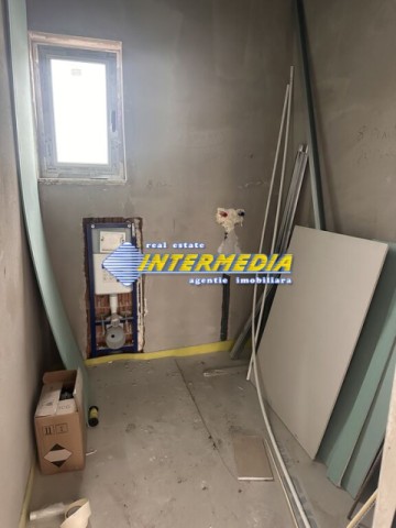 casa-noua-frumoasa-pe-parter-120-mp-utili-pivnita-finisata-la-cheie-17