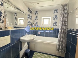 vanzare-apartament-3-camere-decomandat-2-bai-balcon-mare-parcare-zona-termopane-izolat-exterior-finisat-si-mobilat-18