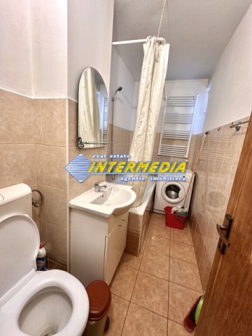 inchiriere-apartament-2-camere-50-mp-bucatarie-mare-alba-iulia-zona-cetate-closca-5