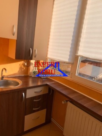 inchiriez-apartament-2-camere-dec-recent-renovat-zona-centrala-6