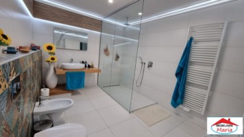 casa-moderna-zona-functionarilor-cu-curte-si-garaj-8