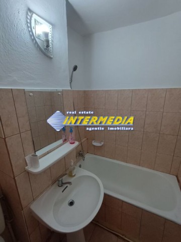 inchiriere-garsoniera-30-mp-cetate-mobilata-utilata-complet-5