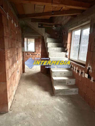 casa-noua-la-rosu-teren-1000-mp-toate-utilitatile-cu-pivnita-24