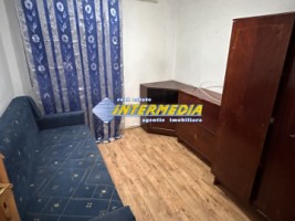 apartament-de-inchiriat-3-camere-etaj-3-zona-cetate-8