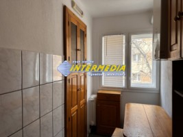 garsoniera-de-inchiriat-cetate-flanco-etaj-2-mobilata-si-utilata-complet-3