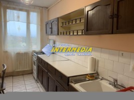 3-camere-decomandat-in-cetate-mobilat-si-utilat-de-inchiriat